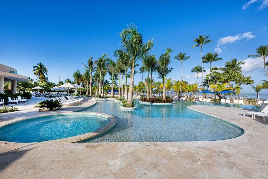 Viva Miches by Wyndham · piscina principal